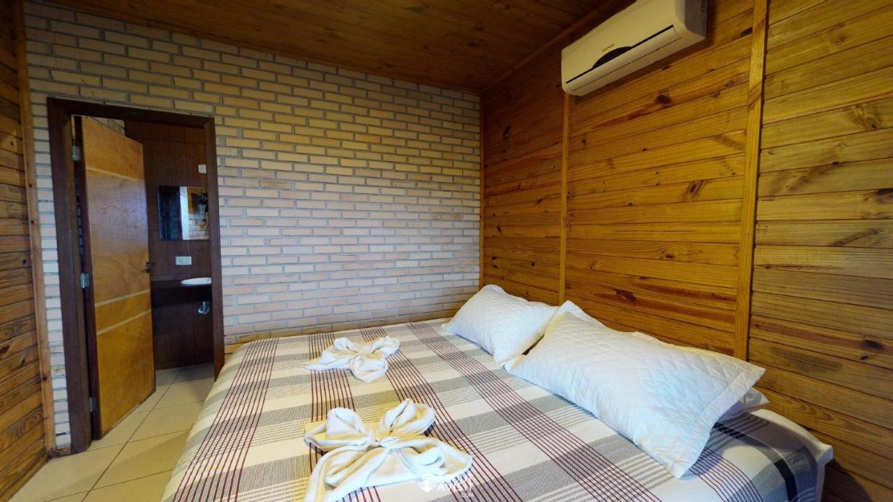 Pousada Villa Verde - Frente Para A Praia Do Farol 일랴 두 멜 외부 사진